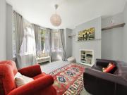 Short Flexi Stay 2 Bed House Dallas Road NW9