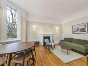 SHORT LET A stunning recently refurbished one double...