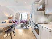 SHORT LET: A truly exceptional two bedroom, two bathroom...