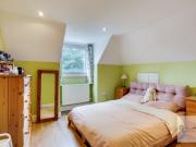 Short let for bright and spacious one bed flat
