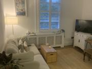 Short let only* One bedroom flat in Putney