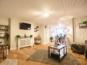 Short Let Stylish 1 bed flat Fully Furnished