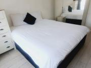 Short let with bills included Fulham broadway flat