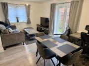 Short Term 8 weeks Two Double Bedroom Flat