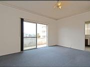 Short Term Stay Made Easy Comfortable 2 Bedroom Unit...