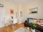 Short/Long Let. Available Now. Cozy 1 Bedroom Flat