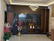 شقة دو واجهتان بالطابق الرابع مع المصعد