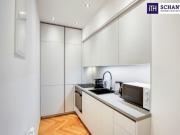 Sichern Sie sich jetzt schon diese entzückende...