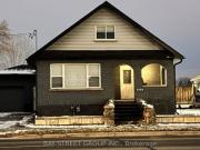 Side Bachelo 5745 Stanley Avenue