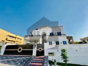 Sightly Used 1 kanal House For sale