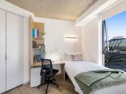 Signature Plus Twin Apartment, King Single Bed