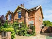 Silcocks Cottages, Skippool Road, 2 Bedroom Semi detached