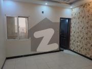 Silent commercial flat available for rent in gulistan e...