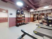 Silver 2 Bed Apt Plus B Has an Apartment