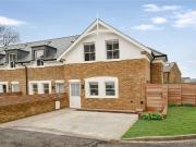 Silver Birches Close, Richmond TW10, 3 bed end terrace...