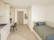 Silver En Suite A Has an Apartment