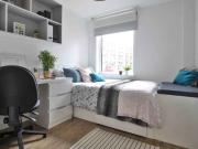 Silver En suite A Has an Apartment