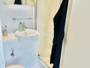 Silver Ensuite Low Floor E Has an Apartment
