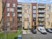 Silverworks Close, Colindale NW9, 2 bed flat to rent,...