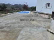 Simpática Moradia Térrea T2 com Piscina Totalmente...