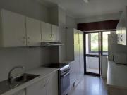 Simpático Apartamento T2 para Arrendamento junto à Foz...