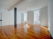 Simpático Apartamento T3 com Terraço em CAMPO DE OURIQUE