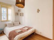 Simple bedroom at Trindade, city centre