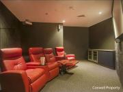 SIMPLY THE BEST 51ST FLOOR, HIGH CEILINGS, AURORA TOWER,...