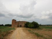 In una posizione privilegiata e pianeggiante, proponiamo...