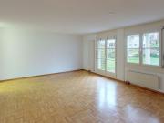 Single apartment with seating