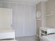 Single Bed in twin bedroom in Dublin City Center