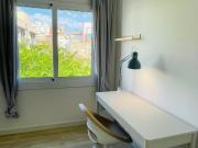 Single bedroom in 8 bedroom apartment