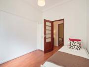 Single Bedroom in a 11 Bedroom Apartment in Rua de...