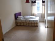 Single bedroom in a 3 bedroom apartment, in Limehouse...