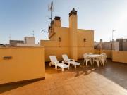 Single bedroom in a 6 bedroom apartment close to Marq...