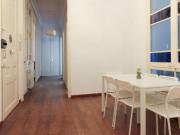 Single bedroom in a 7 bedroom flat, in L'Antiga...
