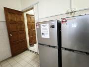 Single Big Room with Window Walking distance to MRT...