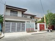 Single Detached House and Lot for Sale in Greenwoods...