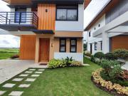 Single Detached House and Lot with Balcony For Sale in...