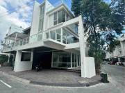 Single Detached House for Lease in [ Mahogany Place 3...