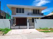 Single Detached House for Sale in Paranaque 2 carport...