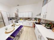 Single En Suite A Has an Apartment
