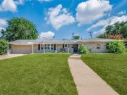 Single Family Residence Fort Worth, TX 6100 El Campo Ave