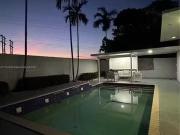 Single Family Residence Miami, FL 17384 Sw 138th Ct #17384