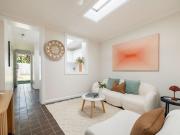 Single level house, easy living & future potential