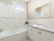 Single level sanctuary, surrounded by parks