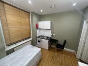 Single Semi Studio To Rent