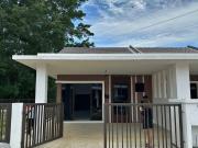 Single Storey Semi D with Security Guarded, Lakeview &...