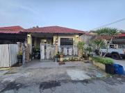 Single Storey Terrace End Lot Taman Sri Serdang Seri...