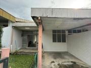 Single Storey Terraced Intermediate at Three Hills Park...